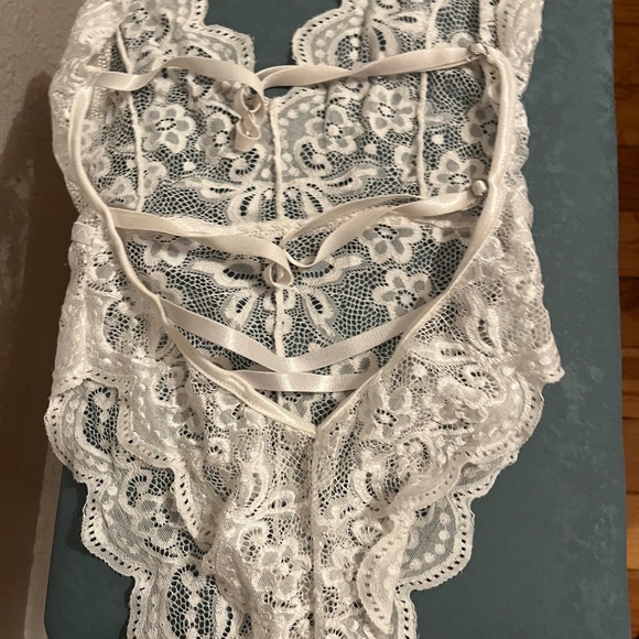 White sexy detailed lace bodysuit ** - Picture 8 of 14